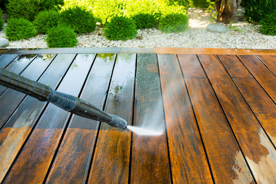 Deck Cleaning Pine Lake